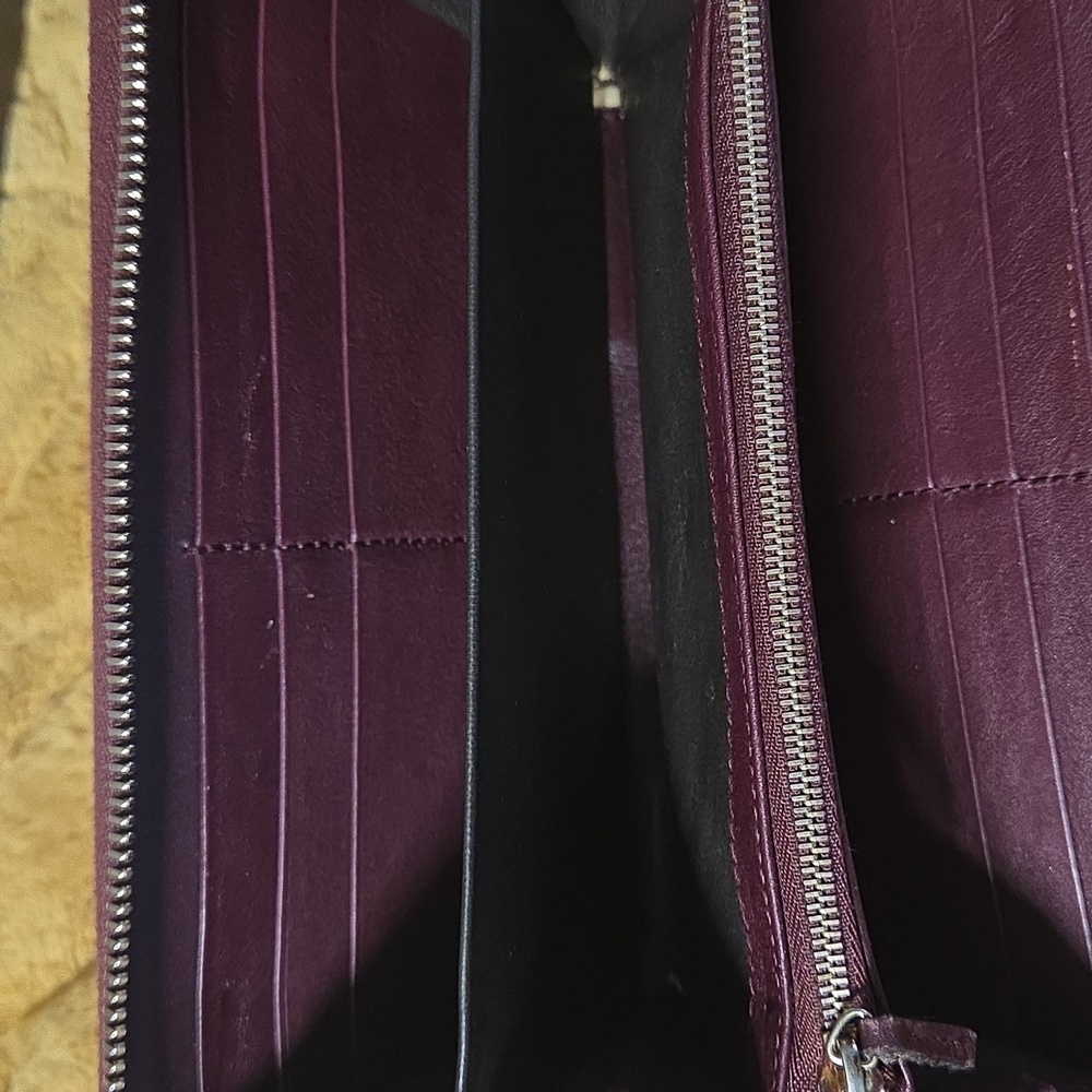 Gucci Brown and Purple Snake Pattern Wallet - Picture 3 of 9